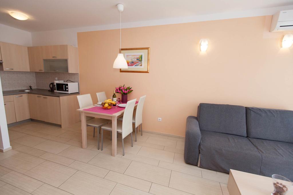 Apartments Ines Selce Luaran gambar