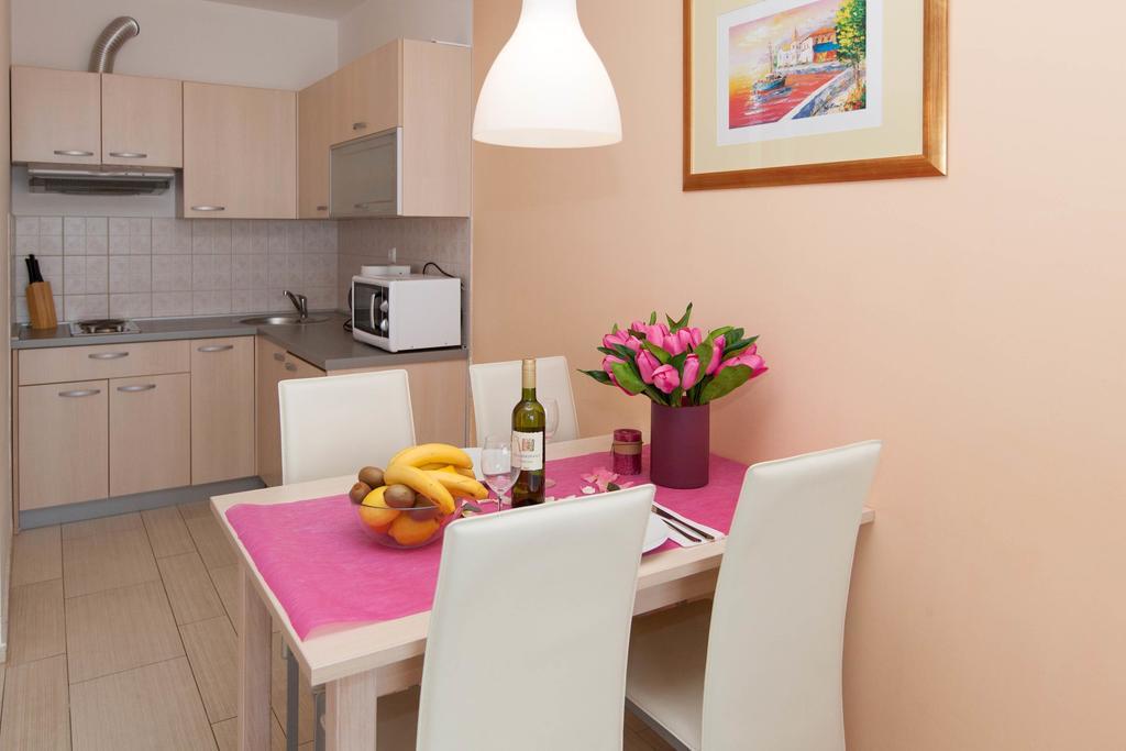 Apartments Ines Selce Luaran gambar