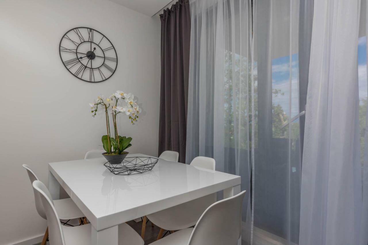 Apartments Ines Selce Luaran gambar